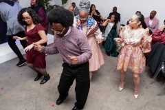 WED-FRIENDS-AND-FAMILY-365